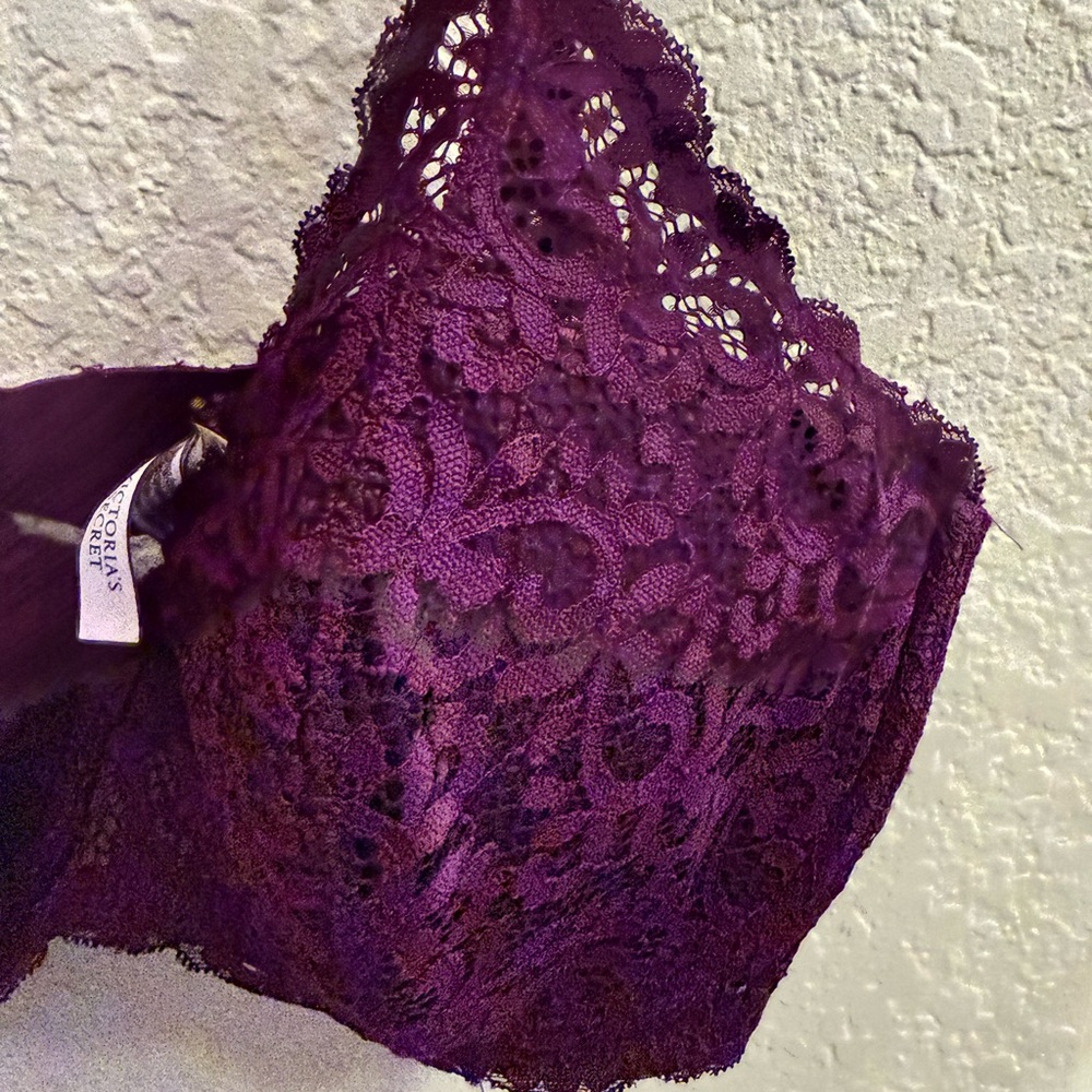 Victoria’s Secret Purple Lace Body By Victoria Bra - Picture 2 of 7